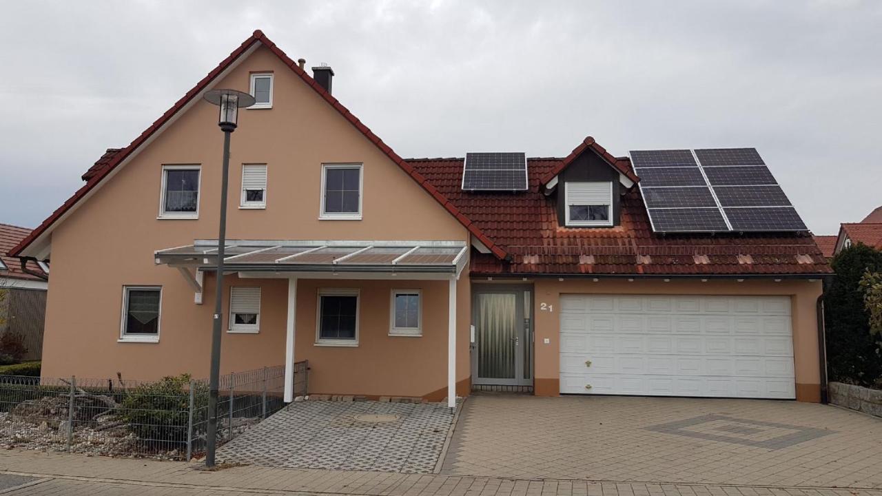 Ferienwohnung Am Kapellenaecker Ноймаркт ин дер Оберпфалц Екстериор снимка